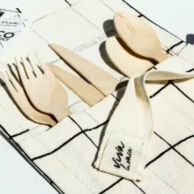 Set viaje bambu: cuchara+tenedor+cuchillo+sorbete+cepillo