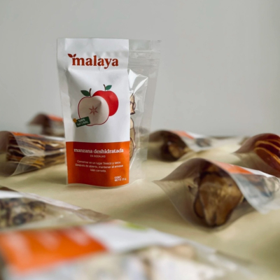 Manzana roja deshidratada