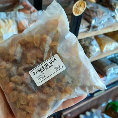 Pasa de uva rubia