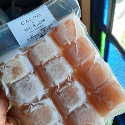 Caldo de huesos