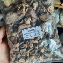 Hongo shiitake partido